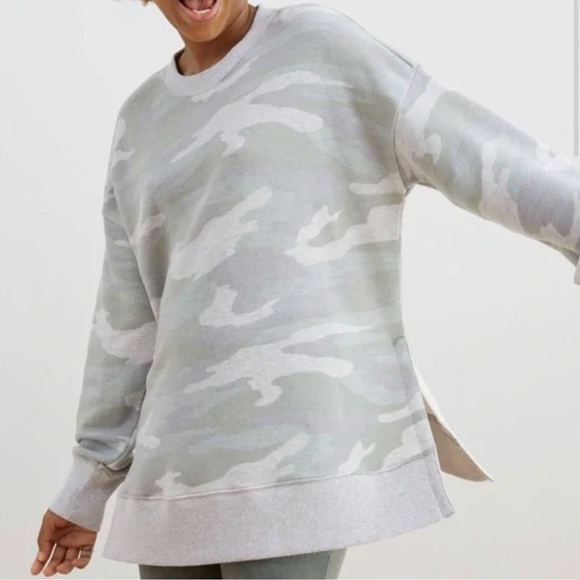 aerie Tops - Aerie oversized camo sweatshirt